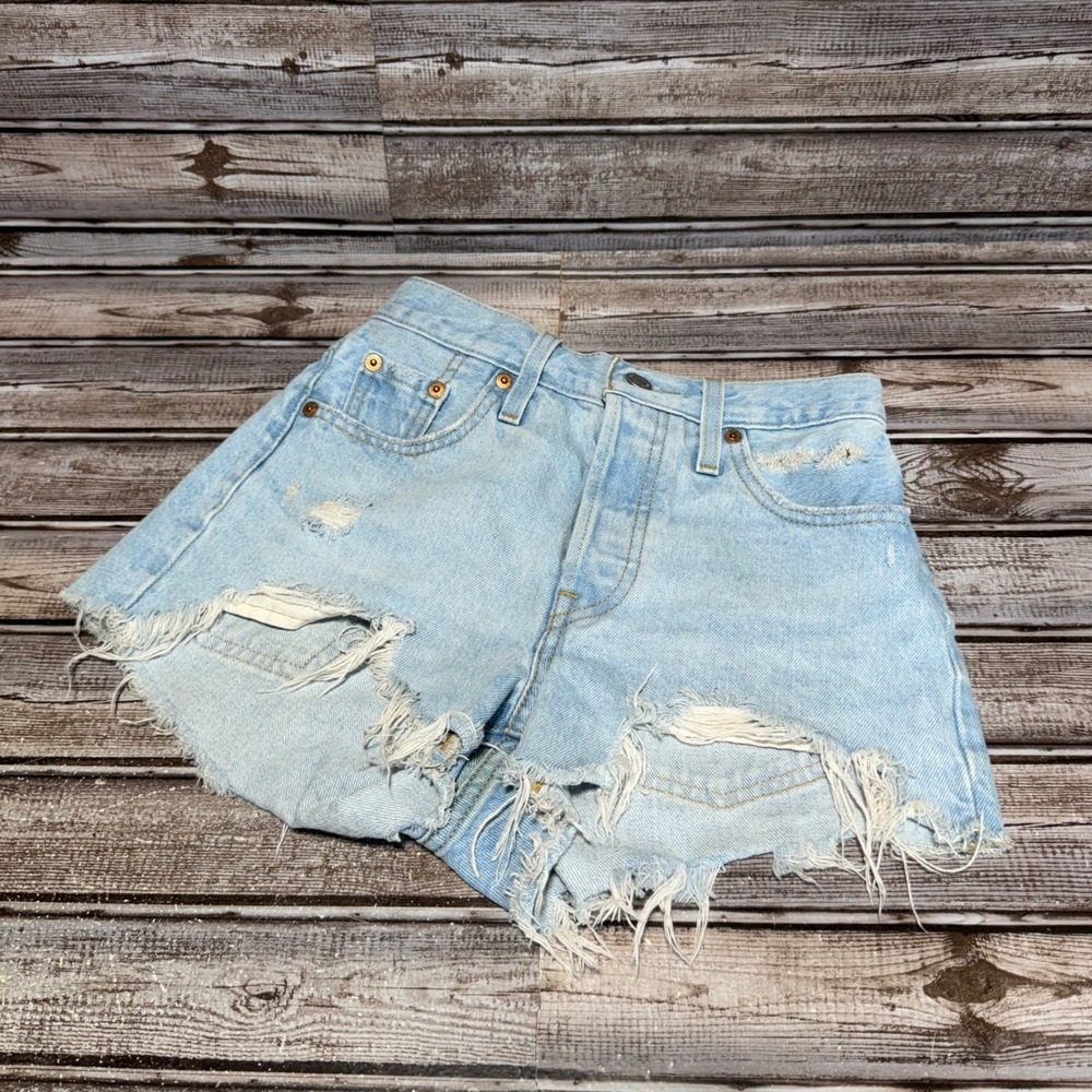 Levi's 501‎ Original Cutoff Shorts Womens Size 23 Light Wash Distressed Denim